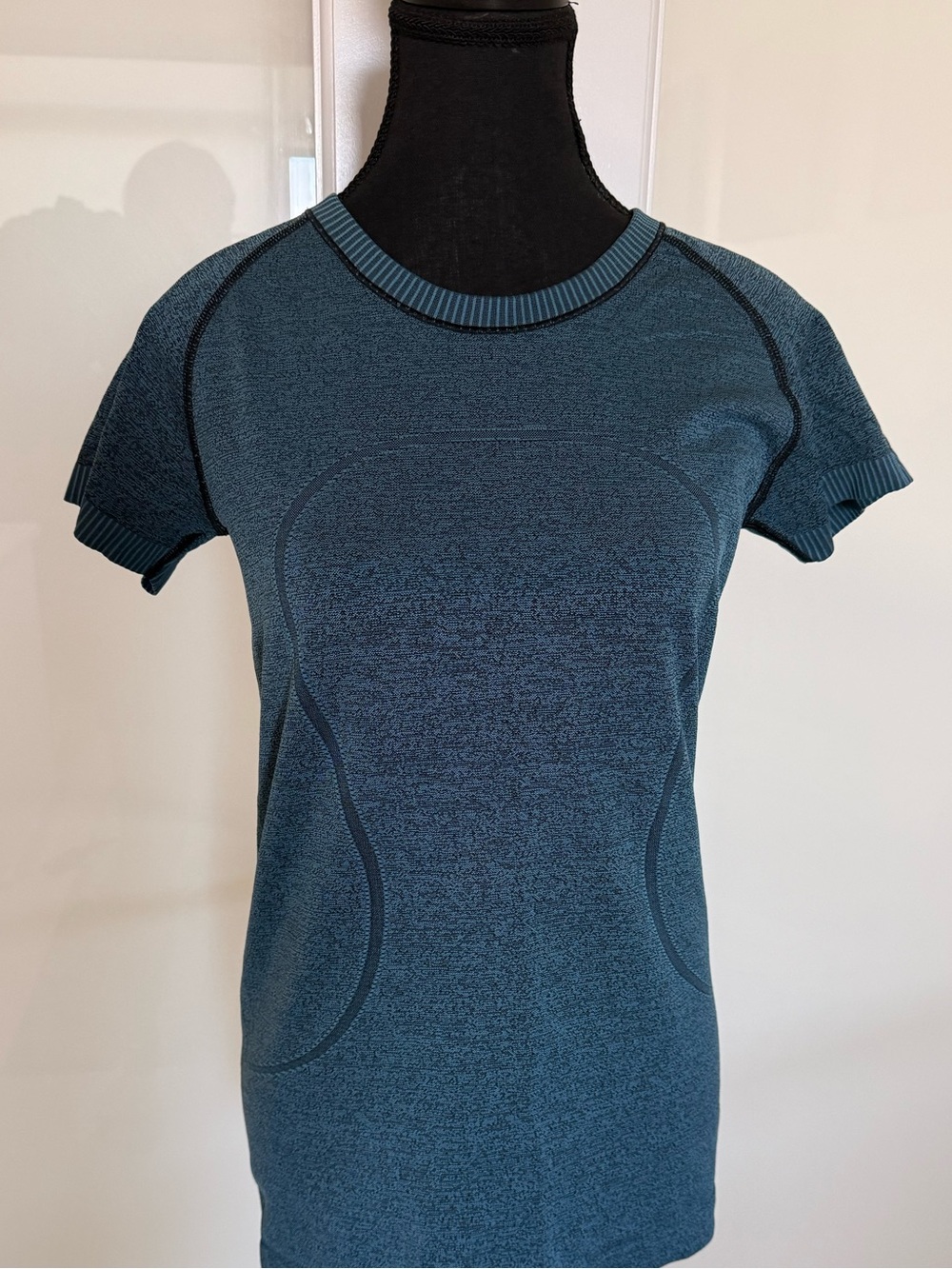 Lululemon Swiftly Tech Short Sleeve Crew